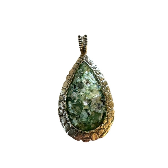 Vintage iridescent shell large pendant! - Picture 6 of 10